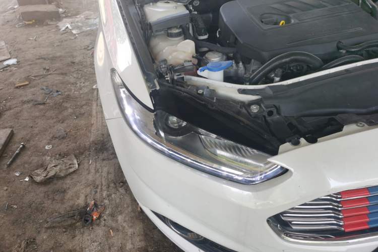 Used Ford Mondeo 2013 1.5L GTDi180 Fashion Edition Right Front Headlight