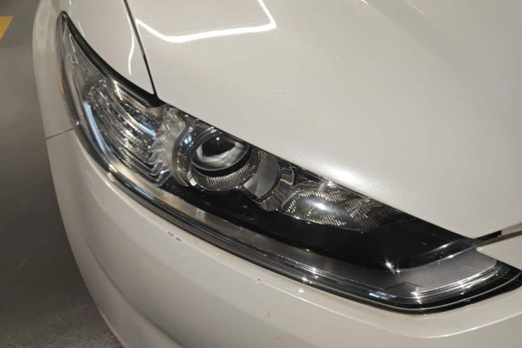 Used Ford Mondeo 2013 1.5L GTDi180 Fashion Edition Right Front Headlight