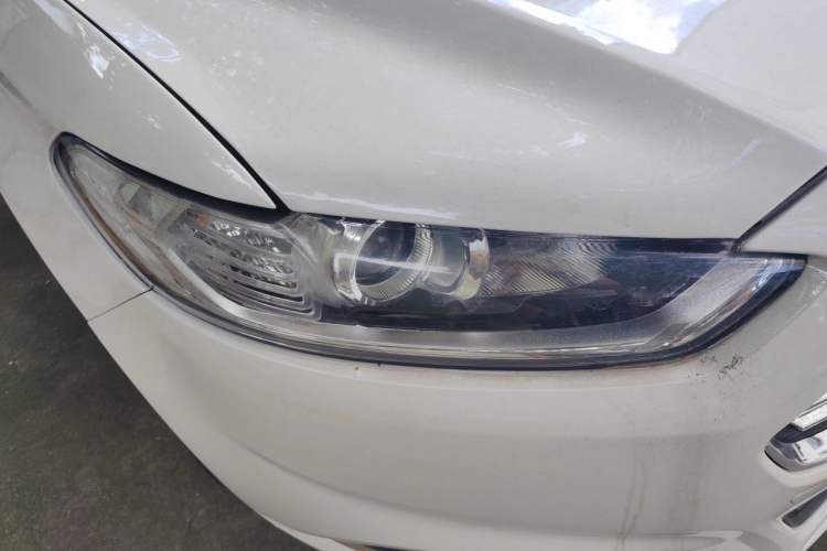 Used Ford Mondeo 2013 1.5L GTDi180 Fashion Edition Right Front Headlight