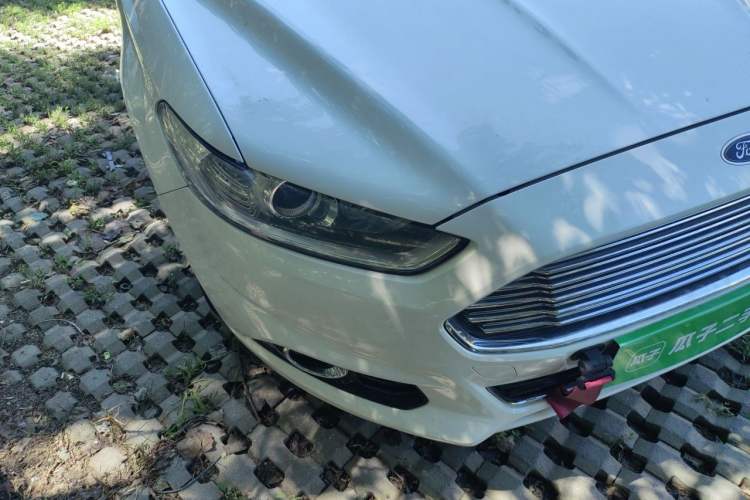 Used Ford Mondeo 2013 2.0L GTDi 200 Fashion Edition Right Front Headlight