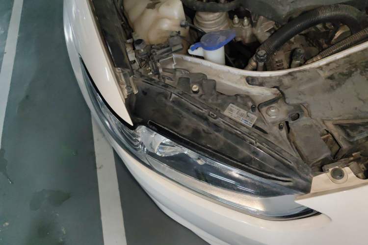 Used Ford Mondeo 2013 1.5L GTDi180 Fashion Edition Right Front Headlight