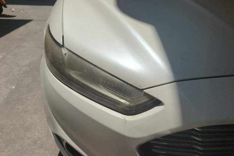 Used Ford Mondeo 2013 2.0L GTDi 200 Fashion Edition Right Front Headlight