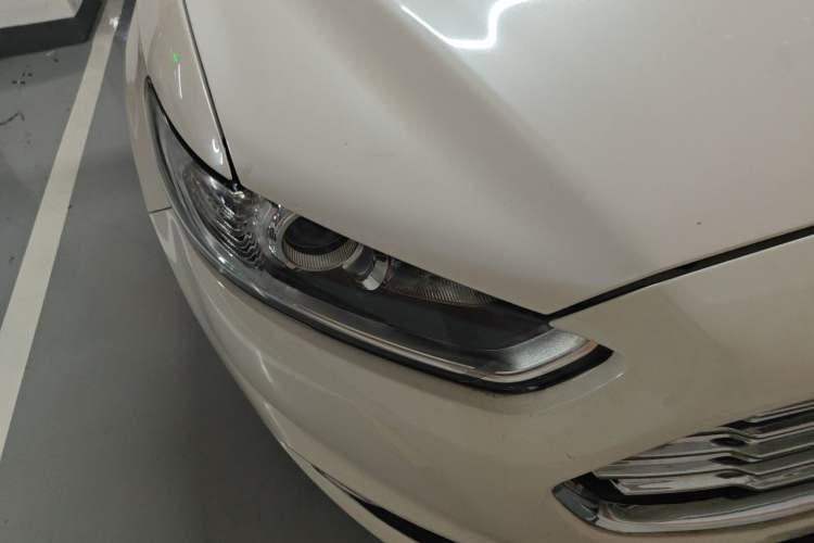 Used Ford Mondeo 2013 2.0L GTDi 200 Fashion Edition Right Front Headlight