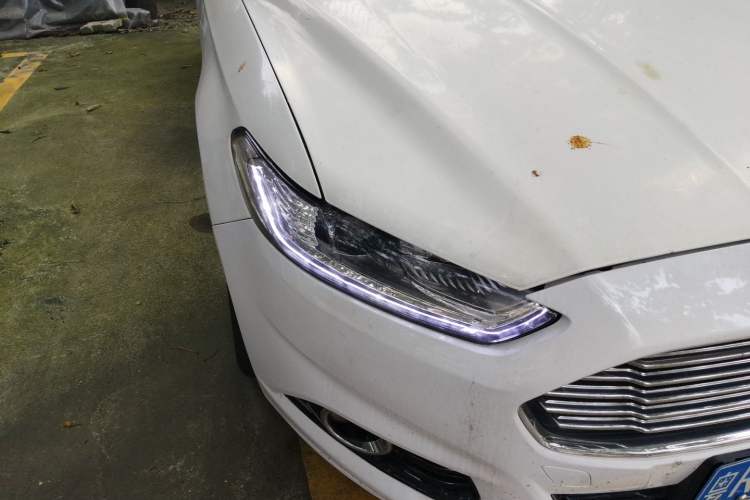 Used Ford Mondeo 2013 2.0L GTDi 200 Fashion Edition Right Front Headlight