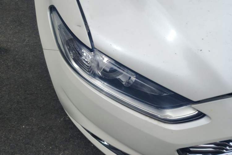 Used Ford Mondeo 2013 1.5L GTDi180 Fashion Edition Right Front Headlight