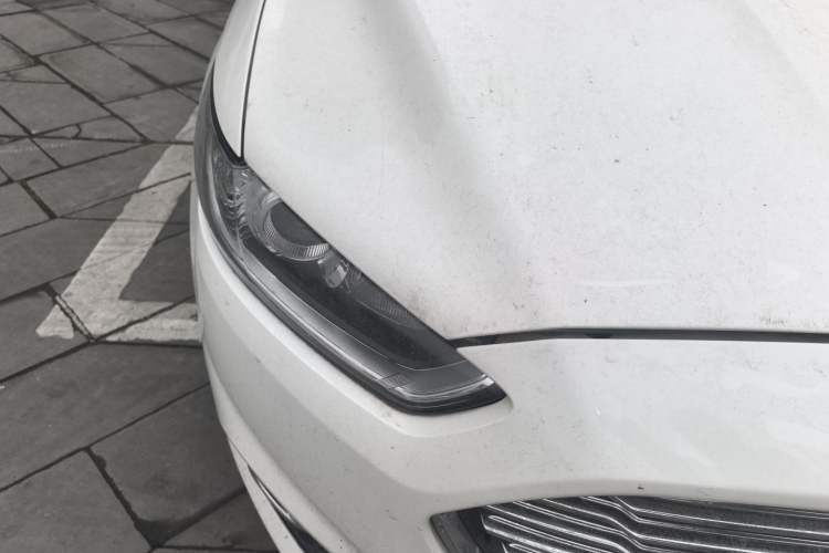 Used Ford Mondeo 2013 2.0L GTDi 200 Fashion Edition Right Front Headlight