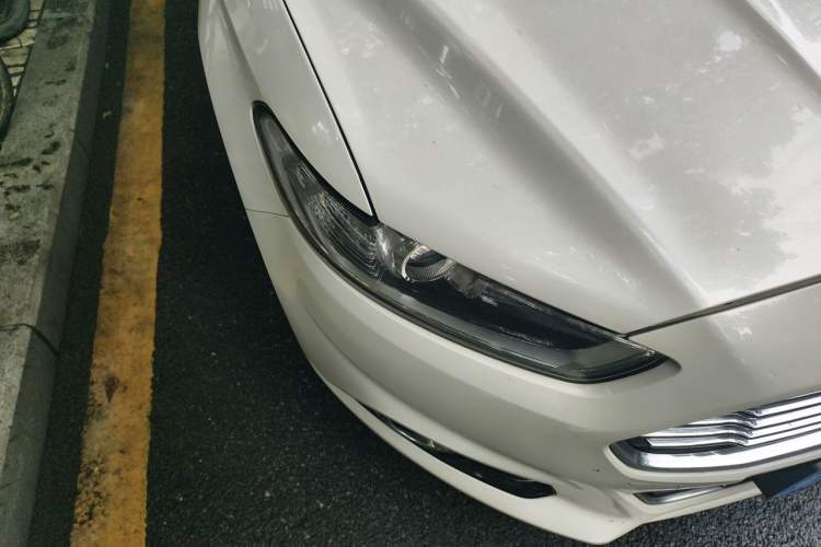 Used Ford Mondeo 2013 2.0L GTDi 200 Fashion Edition Right Front Headlight