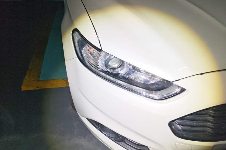 Used Ford Mondeo 2013 1.5L GTDi180 Fashion Edition Right Front Headlight