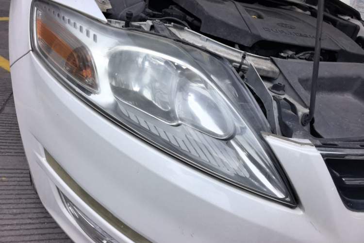 Used Ford Mondeo 2013 2.3L Fashion Edition Right Front Headlight