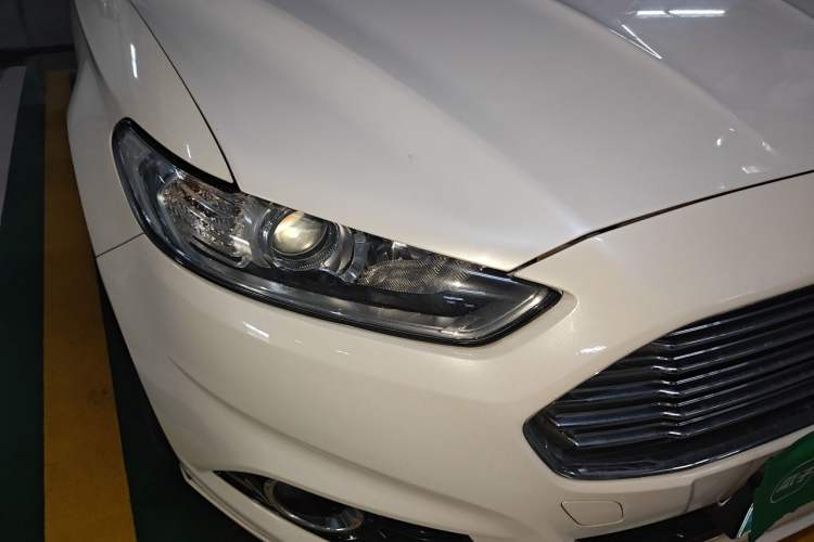 Used Ford Mondeo 2013 2.0L GTDi 200 Fashion Edition Right Front Headlight