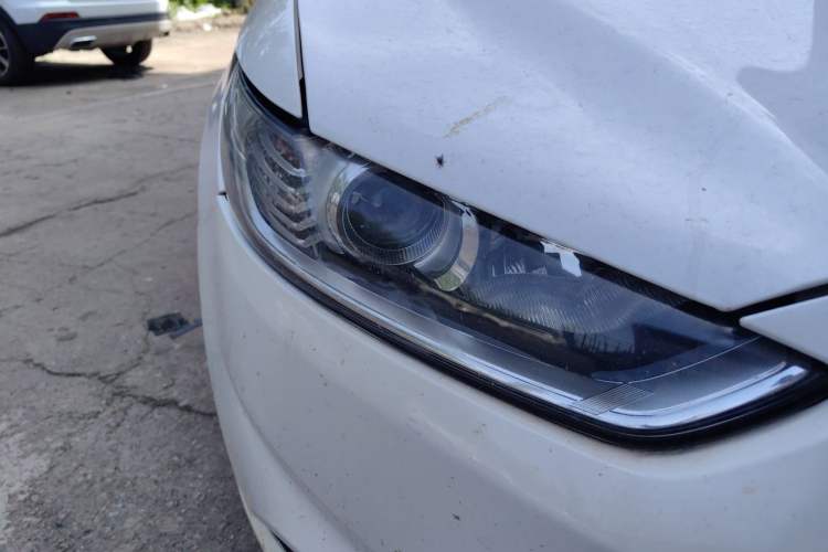 Used Ford Mondeo 2013 2.0L GTDi 200 Fashion Edition Right Front Headlight