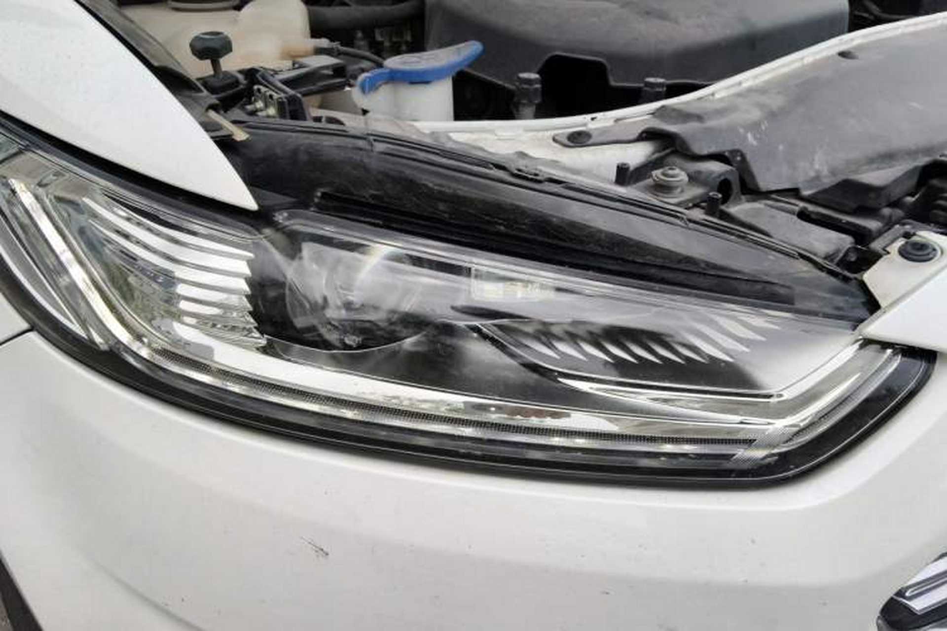 Used Ford Mondeo 2013 2.0L GTDi 200 Luxury Model Right Front Headlight
