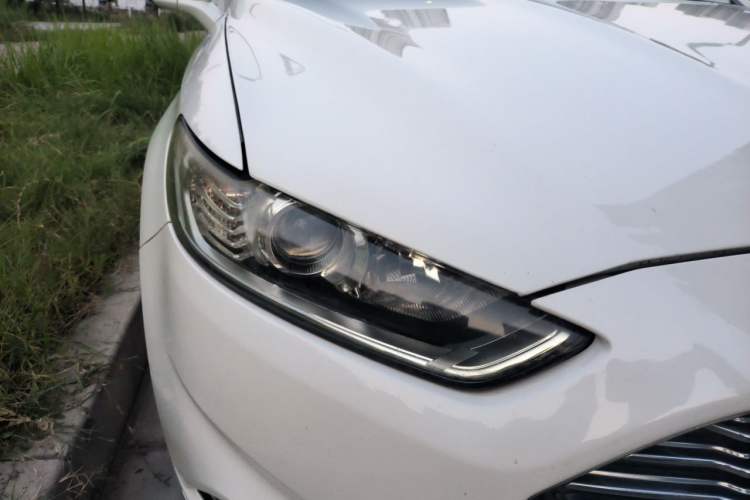 Used Ford Mondeo 2013 2.0L GTDi 200 Fashion Edition Right Front Headlight