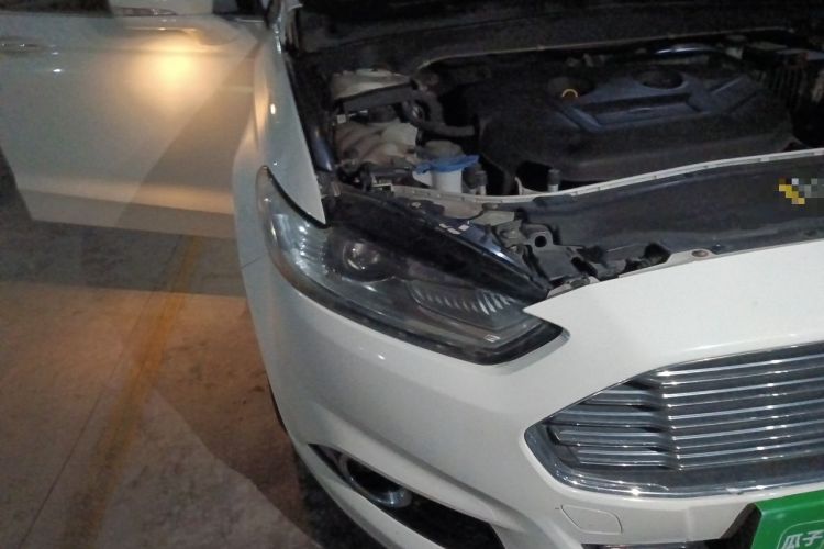 Used Ford Mondeo 2013 2.0L GTDi 200 Fashion Edition Right Front Headlight
