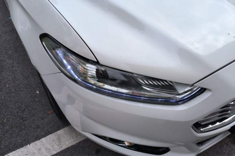 Used Ford Mondeo 2013 2.0L GTDi 200 Fashion Edition Right Front Headlight