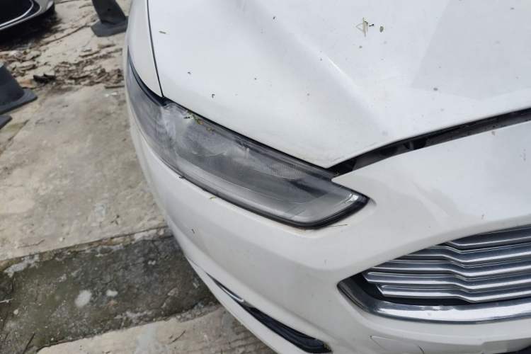 Used Ford Mondeo 2013 2.0L GTDi 200 Fashion Edition Right Front Headlight