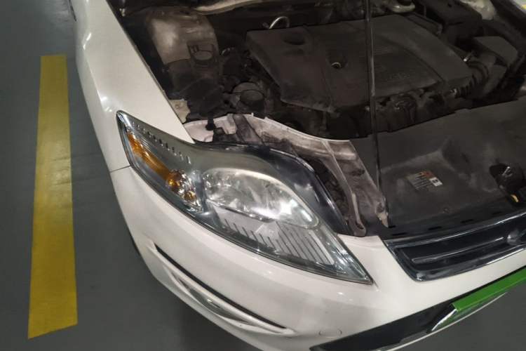 Used Ford Mondeo 2013 2.3L Fashion Edition Right Front Headlight