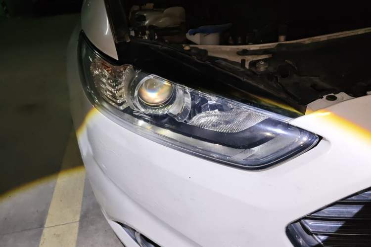 Used Ford Mondeo 2013 1.5L GTDi180 Fashion Edition Right Front Headlight