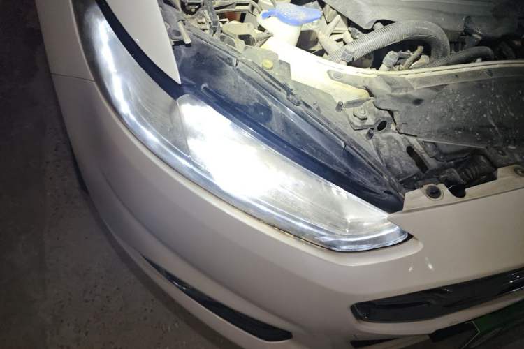 Used Ford Mondeo 2013 1.5L GTDi180 Fashion Edition Right Front Headlight