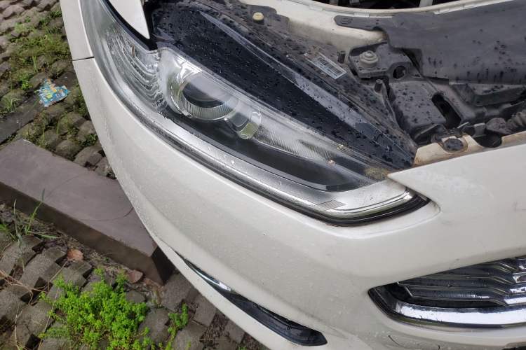 Used Ford Mondeo 2013 2.0L GTDi 200 Fashion Edition Right Front Headlight