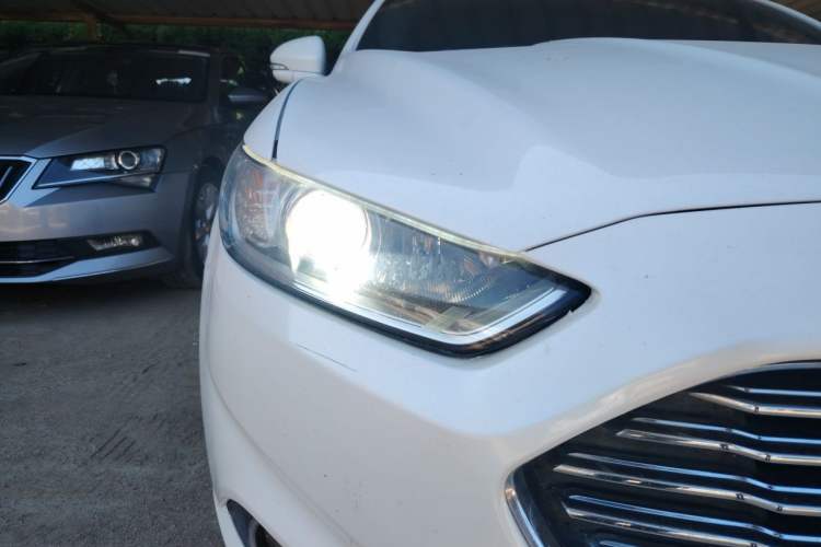 Used Ford Mondeo 2013 1.5L GTDi180 Fashion Edition Right Front Headlight