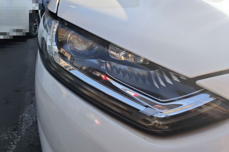 Used Ford Mondeo 2013 2.0L GTDi 200 Luxury Model Right Front Headlight