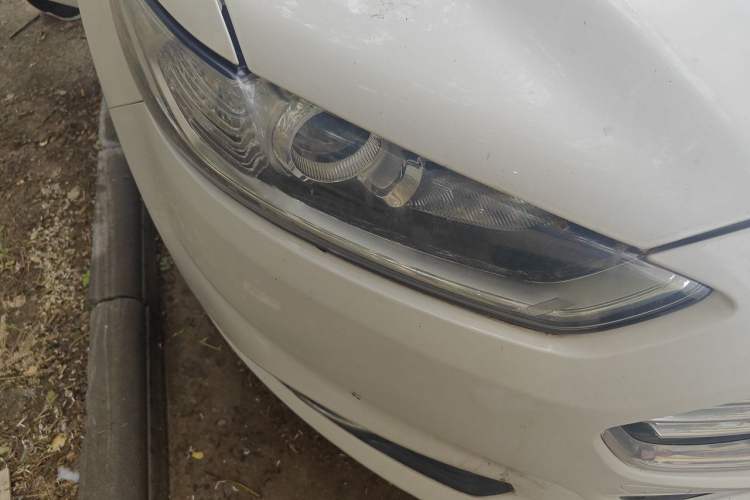 Used Ford Mondeo 2013 1.5L GTDi180 Fashion Edition Right Front Headlight