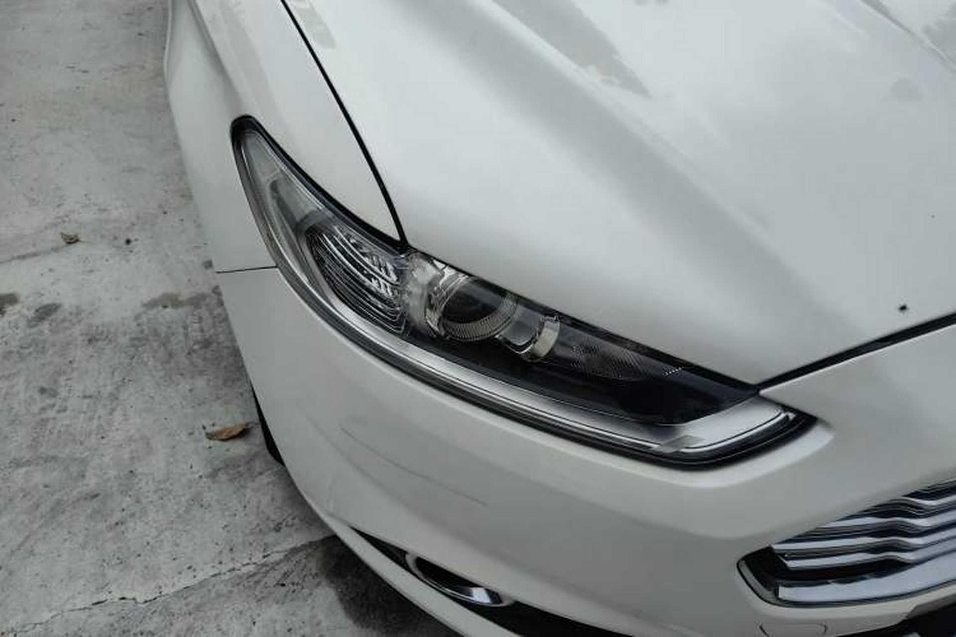 Used Ford Mondeo 2013 1.5L GTDi180 Comfort Model Right Front Headlight