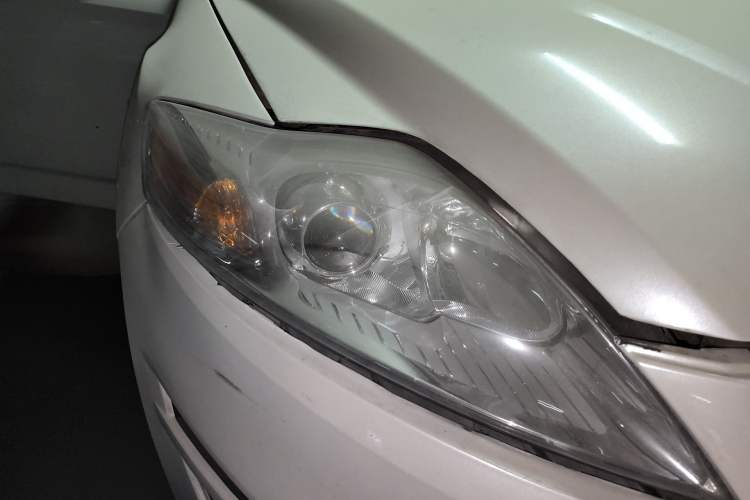 Used Ford Mondeo 2013 2.3L Fashion Edition Right Front Headlight