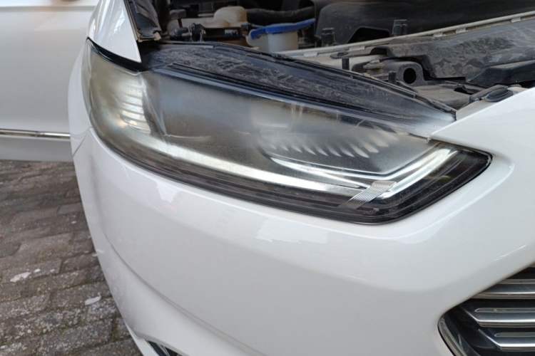 Used Ford Mondeo 2013 2.0L GTDi 200 Fashion Edition Right Front Headlight