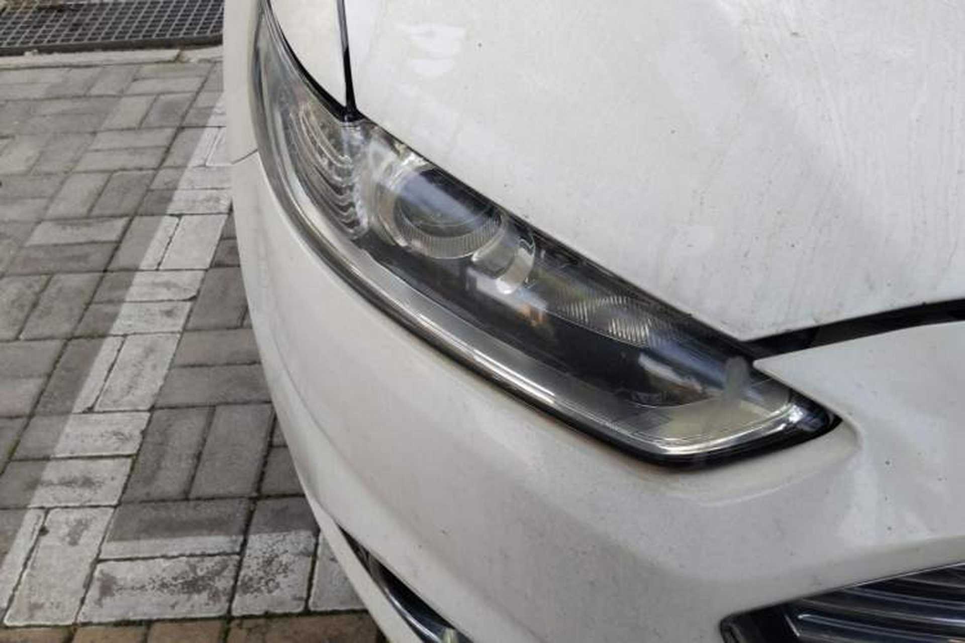 Used Ford Mondeo 2013 2.0L GTDi 200 Fashion Edition Right Front Headlight