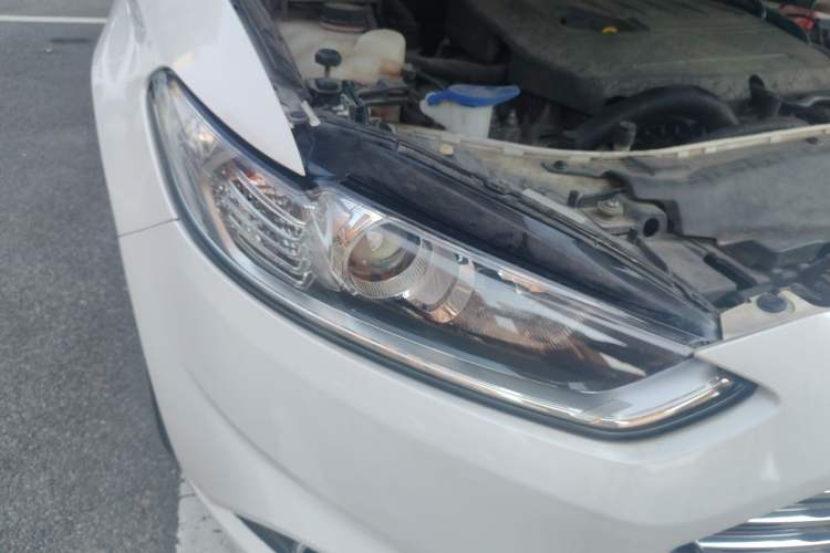Used Ford Mondeo 2013 1.5L GTDi180 Fashion Edition Right Front Headlight