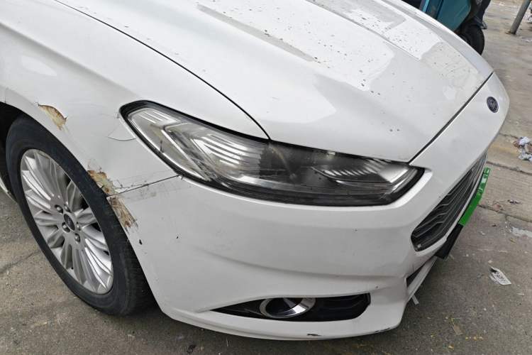 Used Ford Mondeo 2013 2.0L GTDi 200 Fashion Edition Right Front Headlight