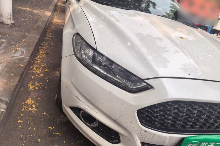 Used Ford Mondeo 2013 2.0L GTDi240 Luxury Sport Model Right Front Headlight