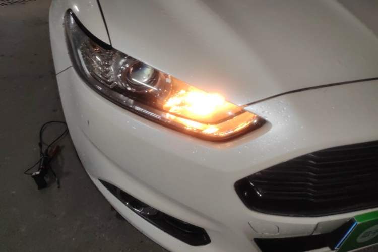 Used Ford Mondeo 2013 1.5L GTDi180 Fashion Edition Right Front Headlight