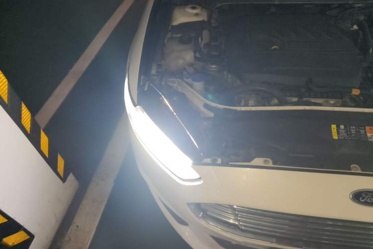 Used Ford Mondeo 2013 1.5L GTDi180 Fashion Edition Right Front Headlight