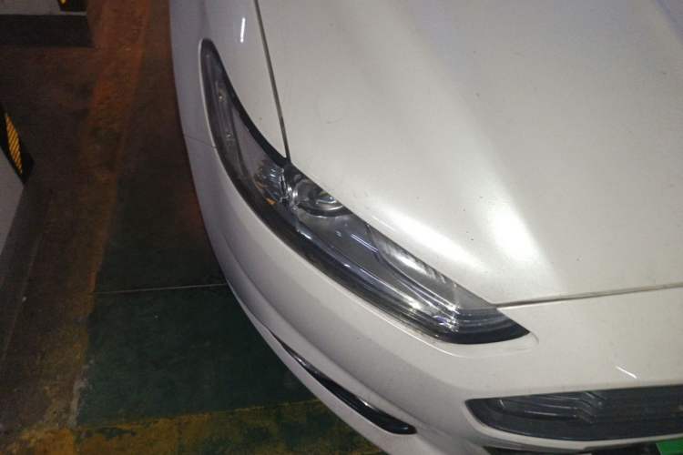 Used Ford Mondeo 2013 2.0L GTDi 200 Luxury Model Right Front Headlight
