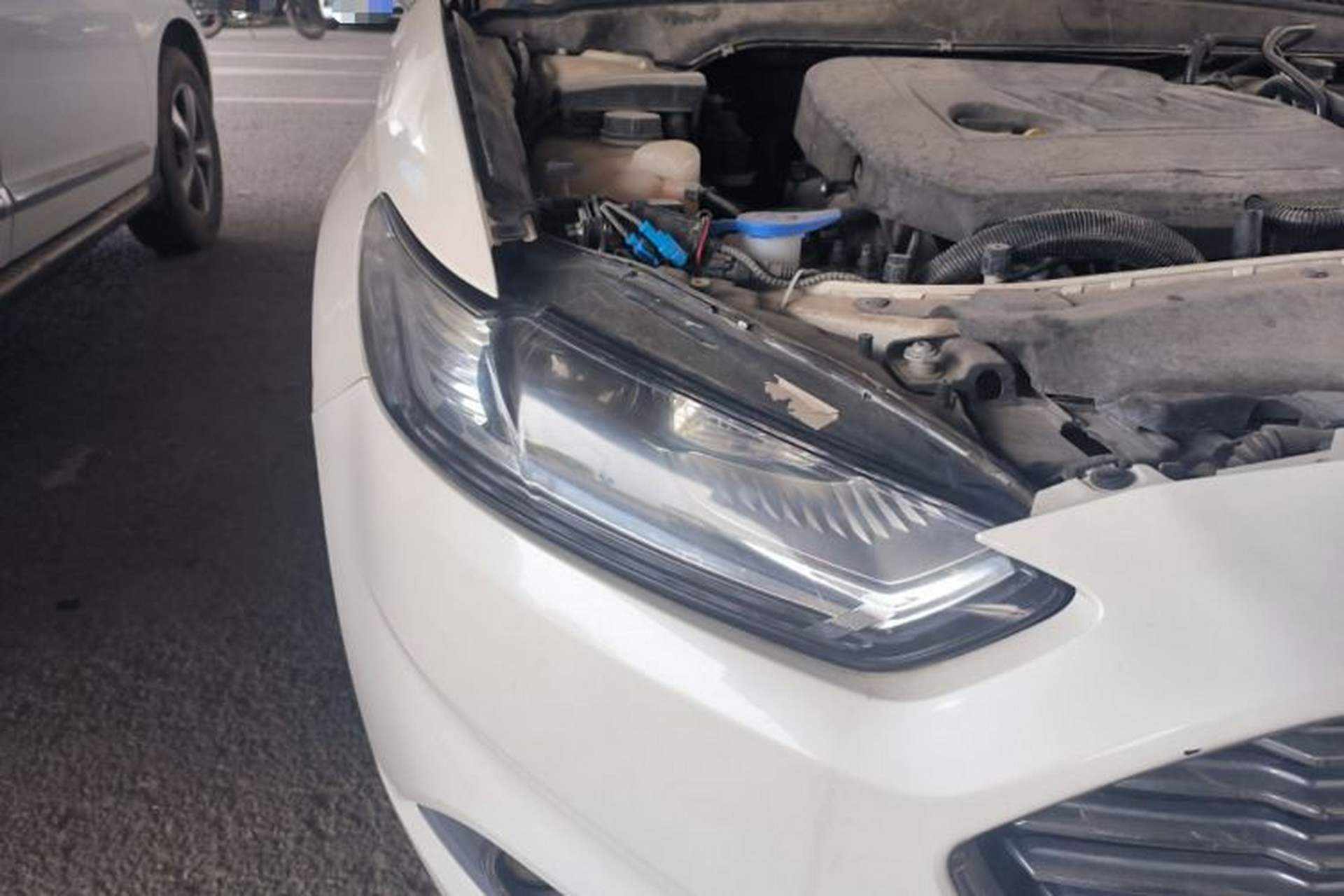 Used Ford Mondeo 2013 1.5L GTDi180 Fashion Edition Right Front Headlight