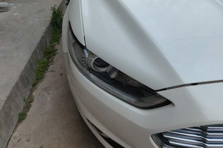 Used Ford Mondeo 2013 2.0L GTDi 200 Fashion Edition Right Front Headlight