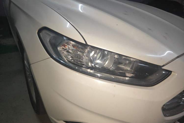 Used Ford Mondeo 2013 2.0L GTDi 200 Fashion Edition Right Front Headlight
