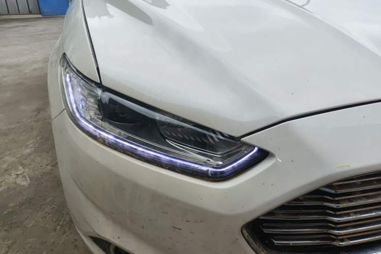 Used Ford Mondeo 2013 1.5L GTDi180 Fashion Edition Right Front Headlight