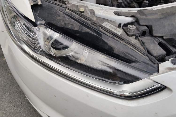 Used Ford Mondeo 2013 1.5L GTDi180 Fashion Edition Right Front Headlight