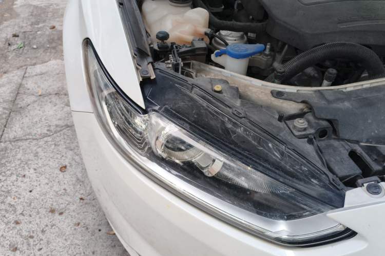 Used Ford Mondeo 2013 1.5L GTDi180 Fashion Edition Right Front Headlight