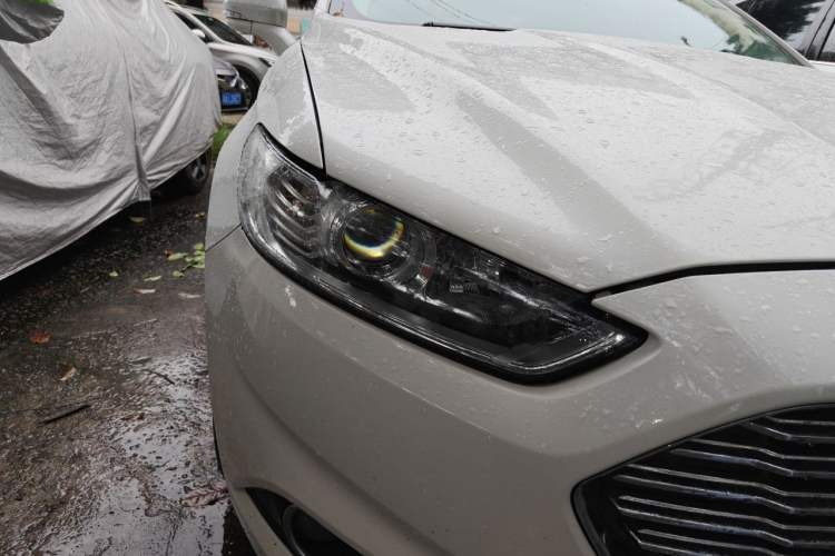 Used Ford Mondeo 2013 1.5L GTDi180 Fashion Edition Right Front Headlight