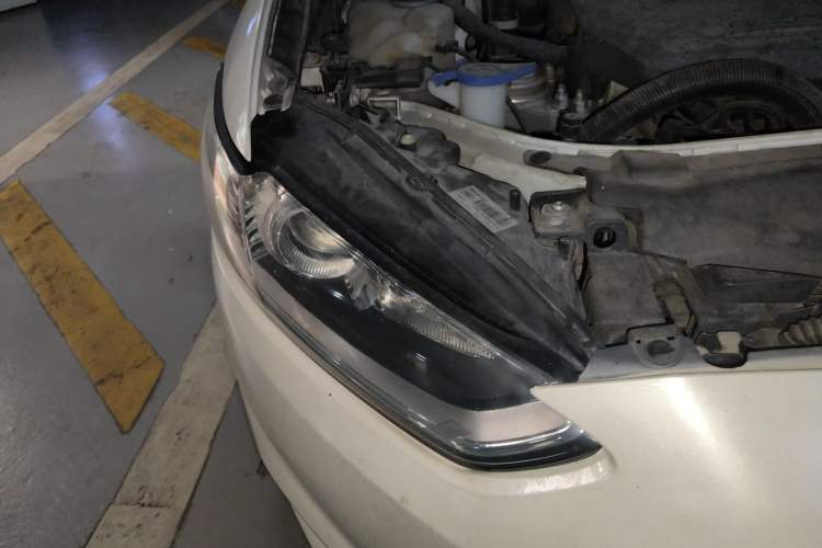 Used Ford Mondeo 2013 1.5L GTDi180 Fashion Edition Right Front Headlight