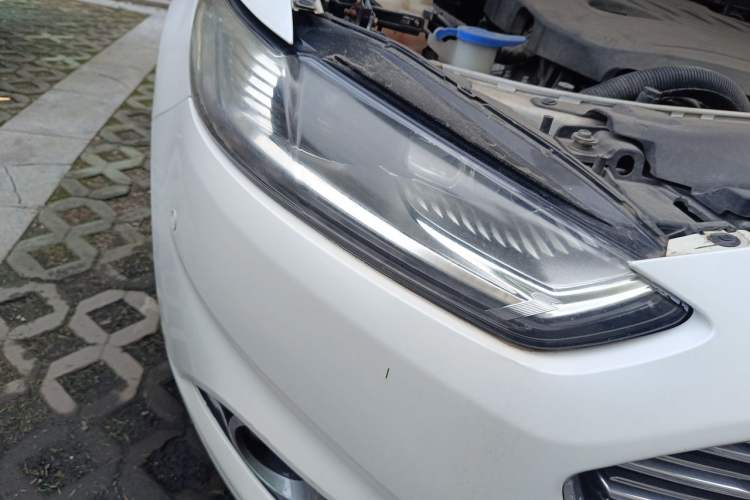 Used Ford Mondeo 2013 1.5L GTDi180 Fashion Edition Right Front Headlight