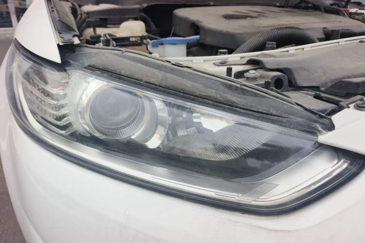 Used Ford Mondeo 2013 1.5L GTDi180 Fashion Edition Right Front Headlight