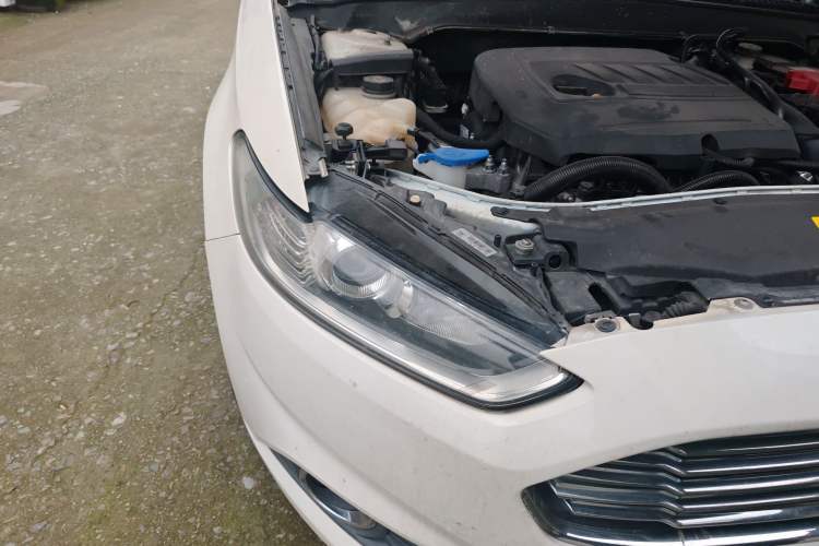 Used Ford Mondeo 2013 1.5L GTDi180 Fashion Edition Right Front Headlight