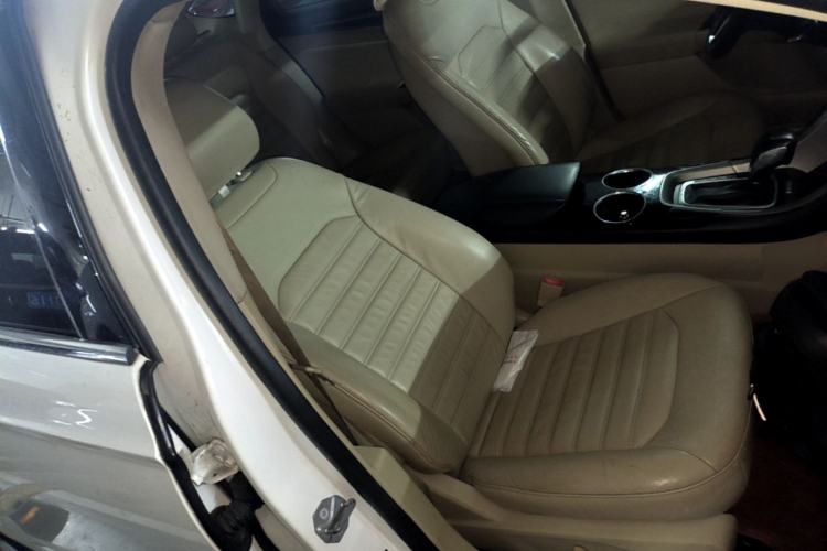 Used Ford Mondeo 2013 1.5L GTDi180 Fashion Edition Right Front Seat