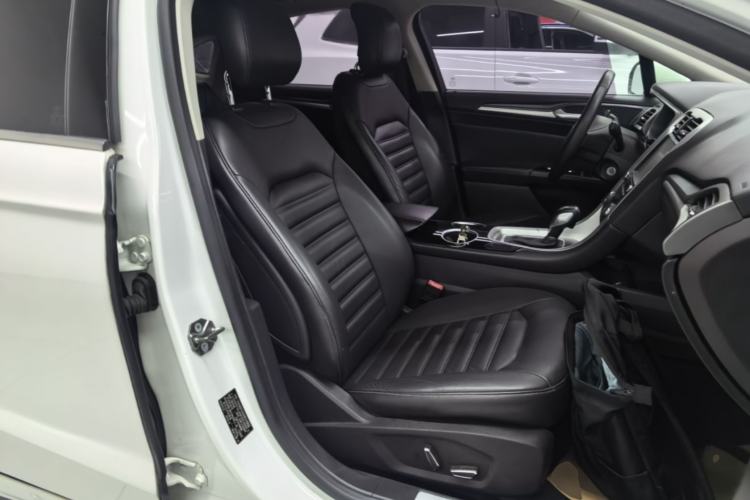 Used Ford Mondeo 2013 1.5L GTDi180 Fashion Edition Right Front Seat